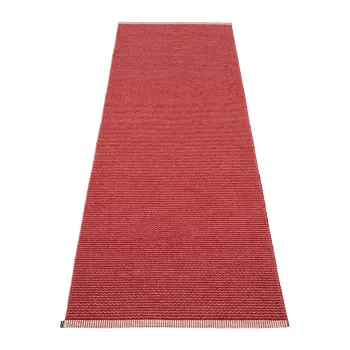Covor tip traversa pentru interior si exterior rosu 70x200 cm Mono Blush - Pappelina imagine