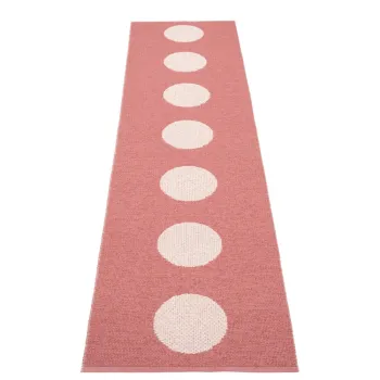 Covor tip traversa pentru interior si exterior rosu deschis 70x280 cm Vera Pop Blush - Pappelina imagine