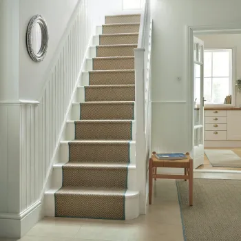 Covor tip traversa pentru scari albastru/in culoare naturala din iuta 60x600 cm Diamond - Flair Rugs imagine