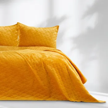 Cuvertura galbena matlasata din catifea 260x280 cm Laila - AmeliaHome imagine