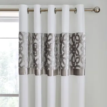 Draperii bej/crem 2 buc. 168x183 cm Lattice Cut - Catherine Lansfield imagine