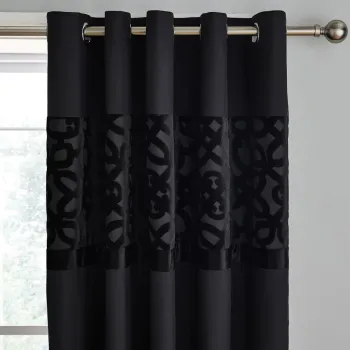 Draperii negre 2 buc. 168x183 cm Lattice Cut - Catherine Lansfield imagine