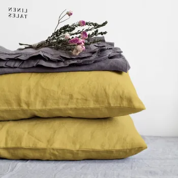 Fata de perna din in 40x40 cm Lemon Curry - Linen Tales imagine