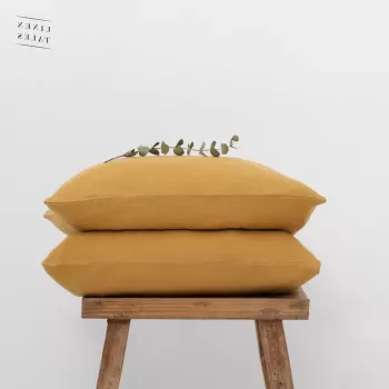 Fata de perna galbena din fibre de canepa 50x70 cm - Linen Tales imagine