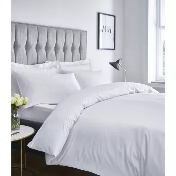 Lenjerie alba pentru pat de o persoana 135x200 cm Satin Stripe - Catherine Lansfield imagine