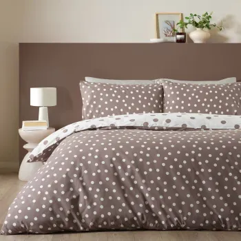 Lenjerie de pat alba/maro inchis pentru pat dublu 200x200 cm Polka Dot - Catherine Lansfield imagine