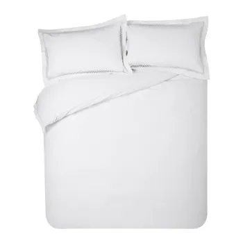 Lenjerie de pat alba pentru pat dublu 200x200 cm Classic Lattice Lace - Catherine Lansfield imagine