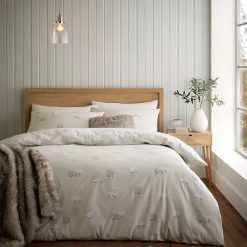 Lenjerie de pat bej din flanela pentru pat de o persoana 135x200 cm Sheep - Catherine Lansfield imagine