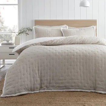 Lenjerie de pat crem din sherpa pentru pat dublu 200x200 cm Cosy Nori - Catherine Lansfield imagine