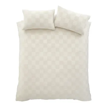 Lenjerie de pat crem din tesatura boucle pentru pat dublu/extinsa 230x220 cm Cosy Checkerboard - Catherine Lansfield imagine