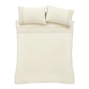 Lenjerie de pat crem pentru pat dublu/extinsa 230x220 cm Broderie Anglaise - Catherine Lansfield imagine