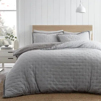 Lenjerie de pat gri din sherpa pentru pat dublu 200x200 cm Cosy Nori - Catherine Lansfield imagine