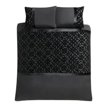 Lenjerie de pat neagra din catifea pentru pat dublu 200x200 cm Lattice Cut - Catherine Lansfield imagine
