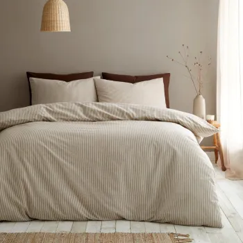 Lenjerie de pat taupe pentru pat de o persoana 135x200 cm Cotton Rich Narrow Woven Stripe - Pineapple Elephant imagine