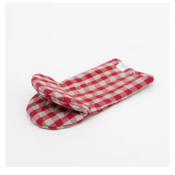 Manusa de bucatarie din in Red Gingham - Linen Tales imagine