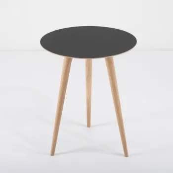 Masuta auxiliara din lemn de stejar cu blat negru Gazzda Arp, O 45 cm imagine