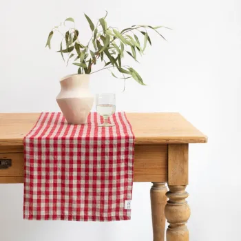 Napron de masa din in 40x200 cm Red Gingham - Linen Tales imagine