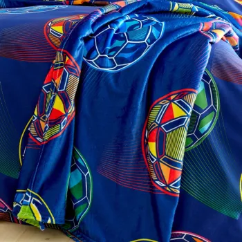 Patura pentru copii albastra din microplus/cocolino 130x170 cm Bright Football - Catherine Lansfield imagine