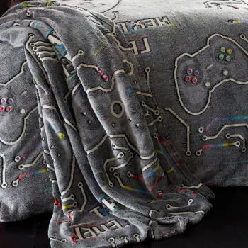 Patura pentru copii fosforescenta gri din microplus/cocolino 130x170 cm Game Over - Catherine Lansfield imagine