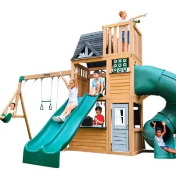 Spatii de joaca din lemn imagine