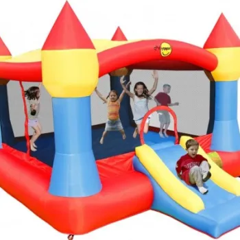 Saltea gonflabila super castel imagine