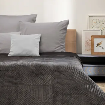 Cuvertura matlasata Aurum, Homla, 220x240 cm, poliester, negru imagine