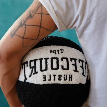 Husa de perna, Basketball, 25x25x25 cm, 75% RECYCLED POLYESTER/25% POLYESTER, Alb/Negru imagine