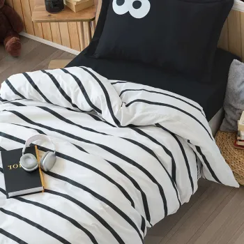 Lenjerie de pat pentru o persoana Single XXL (DE), 2 piese, L'essentiel Maison, Funny, Negru imagine