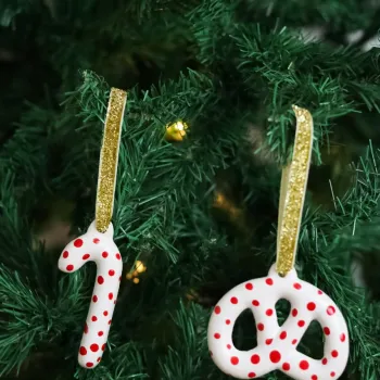 Ornament de brad de Craciun, BSY521, Ceramica, Alb/Rosu imagine