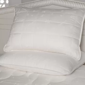 Perna din 70% bumbac si 30% bambus, 50x70, Cotton Box, Alb imagine