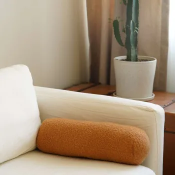 Perna, Teddy Roller, 50x14x14 cm, 75% RECYCLED POLYESTER/25% POLYESTER, Maro imagine