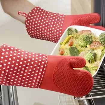 Set 2 manusi de bucatarie, Wenko, 18 x 5 x 37.5 cm, silicon/textil, rosu imagine