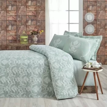 Set cuvertura de pat dubla matlasata, Eponj Home, Pure Water Green, 3 piese, 65% bumbac, 35% poliester, verde/alb imagine