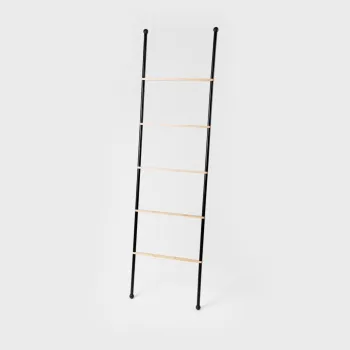 Suport pentru prosoape Taru, Homla, 45x2x159.5 cm, metal/lemn, negru/natur imagine