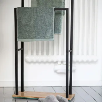 Suport pentru prosoape, Wenko, Bamboo, 46 x 20 x 80 cm, inox/bambus, negru/natur imagine