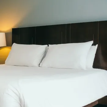 Lenjerie de pat 100% Bumbac Satinat, alba, pat dublu imagine