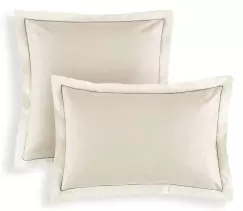 Fata de perna Descamps Leopold 65x65cm Crem imagine