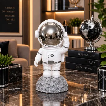 Figurina Astronaut din Rasina Ornament Decor Birou cu Baza tip Luna imagine