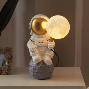 Lampa de veghe pentru copii, model astronaut imagine