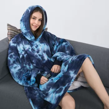 Patura-hanorac cu gluga, confortabila, calduroasa si pufoasa Huggle Hoodie imagine