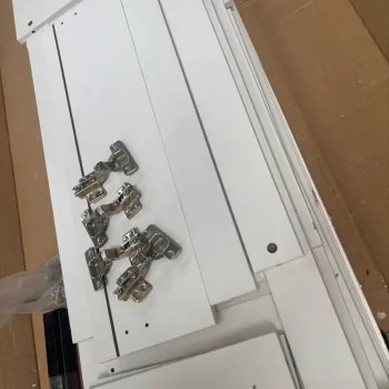 RESIGILAT -- Comoda moderna si simpla cu 3 sertare si 2 usi, MDF, 140x40x75cm . Acceptabil #007 imagine