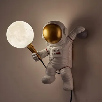 RESIGILAT - Lampa de veghe pentru copii, model astronaut imagine