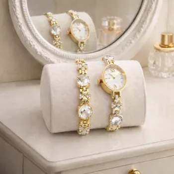 Set Ceas si Bratara pentru Dama, Finisaj Auriu cu Pietre Decorative, Elegant si Rafinat imagine