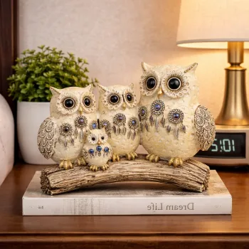 Set decorativ Bufnite Familie pe suport tip ramura - 18.6 x 14.5 cm imagine